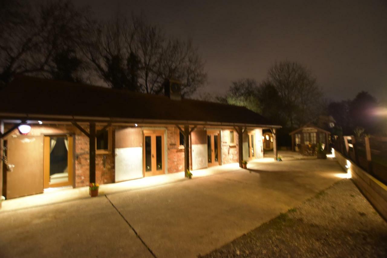 Oak Tree Stables Cottage Birmingham Dış mekan fotoğraf